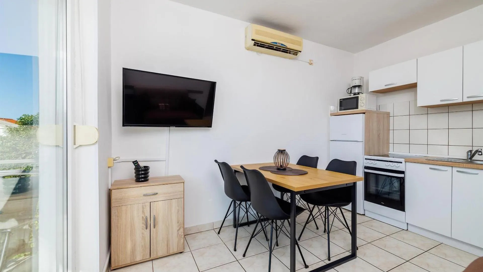 Apartments Buneta Crikvenica 0*,